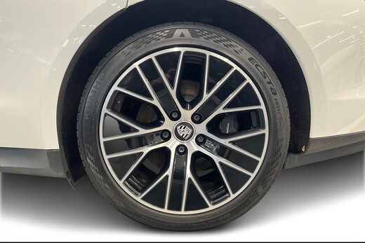 Porsche Taycan vaihtoauto