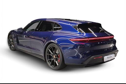 Porsche Taycan vaihtoauto