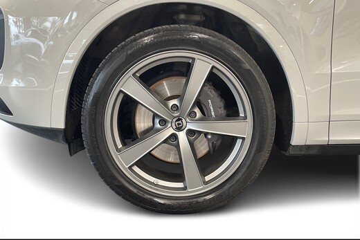Porsche Cayenne vaihtoauto