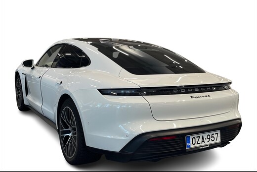 Porsche Taycan vaihtoauto