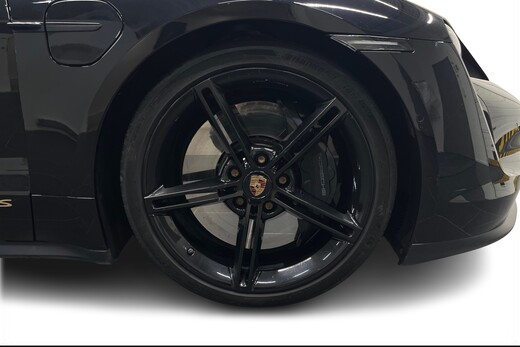 Porsche Taycan vaihtoauto