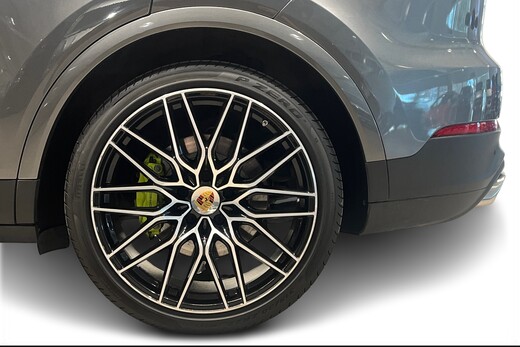 Porsche Cayenne vaihtoauto