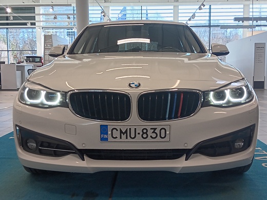 BMW 320 vaihtoauto