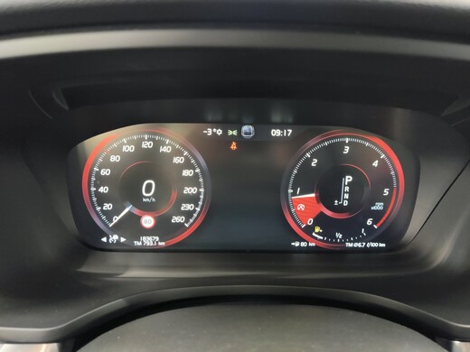 Volvo V60 Cross Country vaihtoauto