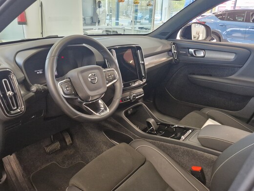 Volvo EX40 vaihtoauto
