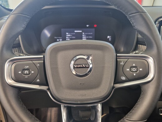 Volvo EX40 vaihtoauto