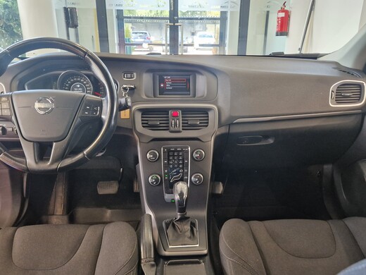 Volvo V40 vaihtoauto