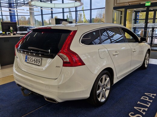 Volvo V60 vaihtoauto