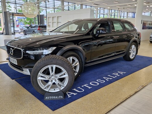 Volvo V90 Cross Country vaihtoauto