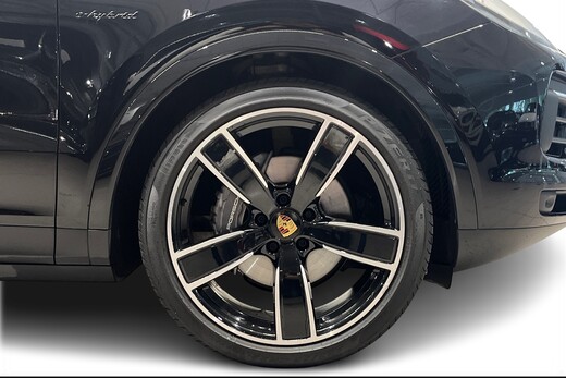 Porsche Cayenne vaihtoauto