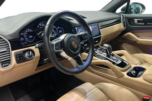 Porsche Cayenne vaihtoauto