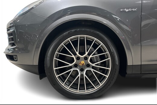 Porsche Cayenne vaihtoauto
