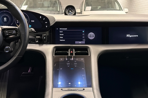 Porsche Taycan vaihtoauto