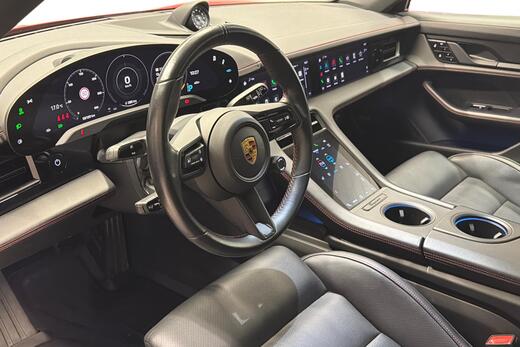 Porsche Taycan vaihtoauto