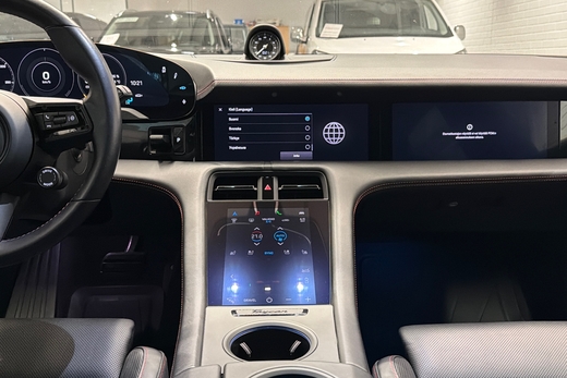 Porsche Taycan vaihtoauto