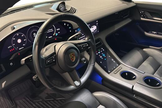 Porsche Taycan vaihtoauto