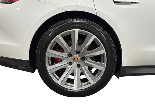 Porsche Taycan vaihtoauto