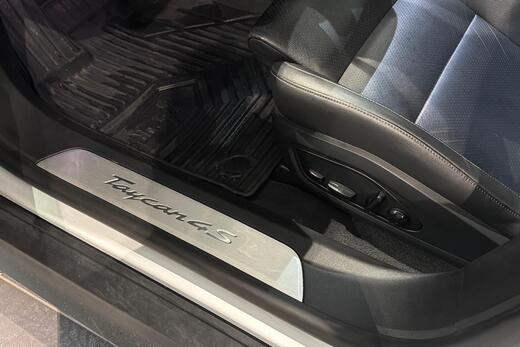 Porsche Taycan vaihtoauto