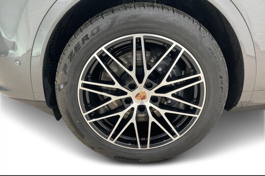 Porsche Cayenne vaihtoauto