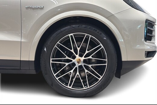 Porsche Cayenne vaihtoauto