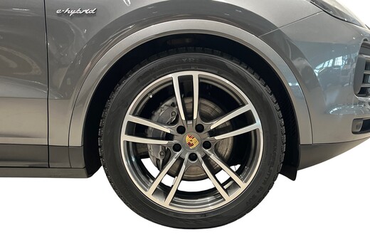 Porsche Cayenne vaihtoauto