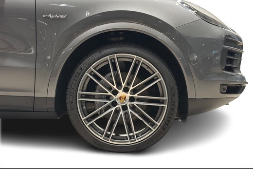 Porsche Cayenne vaihtoauto