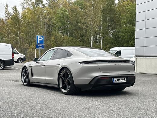 Porsche Taycan vaihtoauto