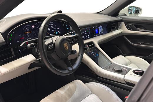 Porsche Taycan vaihtoauto
