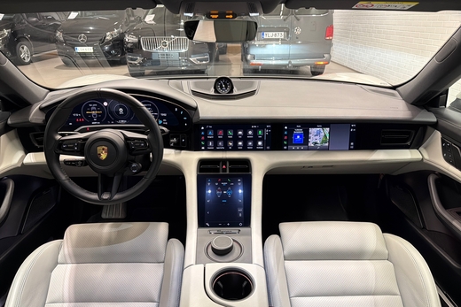 Porsche Taycan vaihtoauto