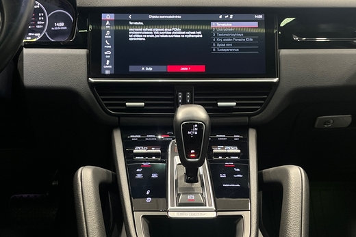 Porsche Cayenne vaihtoauto