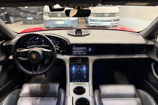 Porsche Taycan vaihtoauto