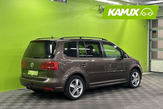Volkswagen Touran vaihtoauto