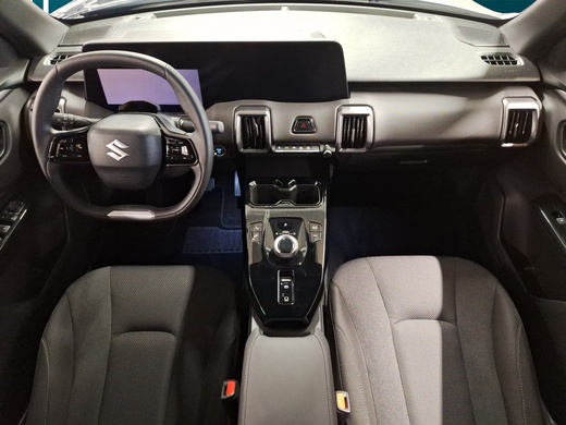 Suzuki e VITARA vaihtoauto