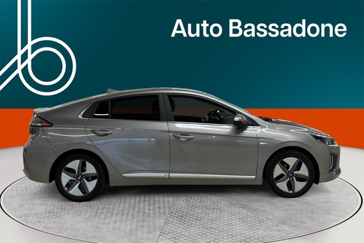 Hyundai IONIQ hybrid vaihtoauto