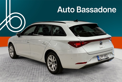 SEAT Leon Sportstourer vaihtoauto