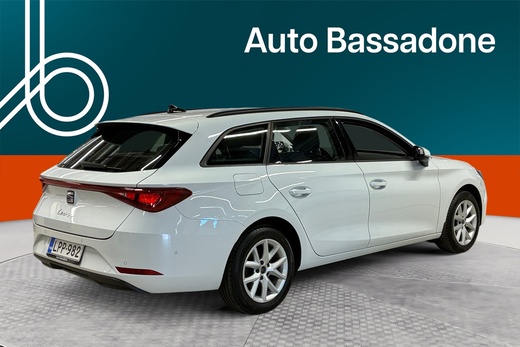 SEAT Leon Sportstourer vaihtoauto