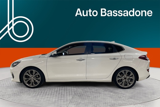 Hyundai i30 Fastback vaihtoauto