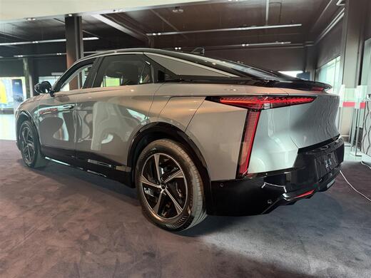 DS No8 vaihtoauto