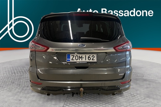 Ford S-MAX vaihtoauto