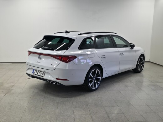 SEAT Leon Sportstourer vaihtoauto