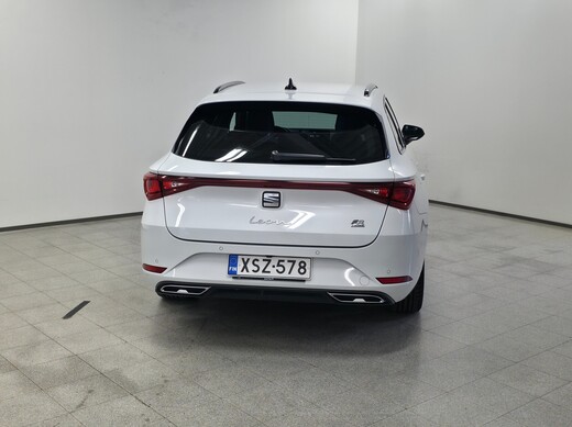 SEAT Leon Sportstourer vaihtoauto