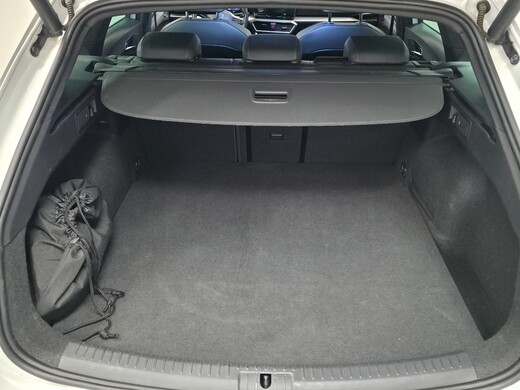 SEAT Leon Sportstourer vaihtoauto