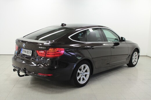 BMW 320 vaihtoauto