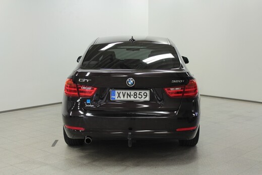 BMW 320 vaihtoauto