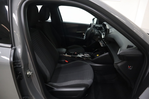 Peugeot e-2008 vaihtoauto