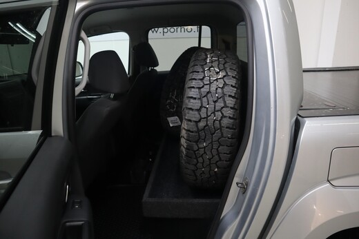 Volkswagen Amarok vaihtoauto