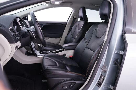Volvo V40 Cross Country vaihtoauto