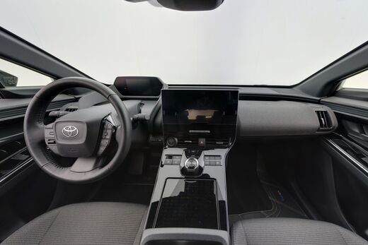 Toyota bZ4X vaihtoauto