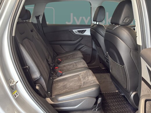 Audi Q7 vaihtoauto