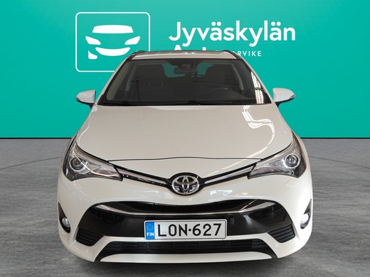 Toyota Avensis vaihtoauto